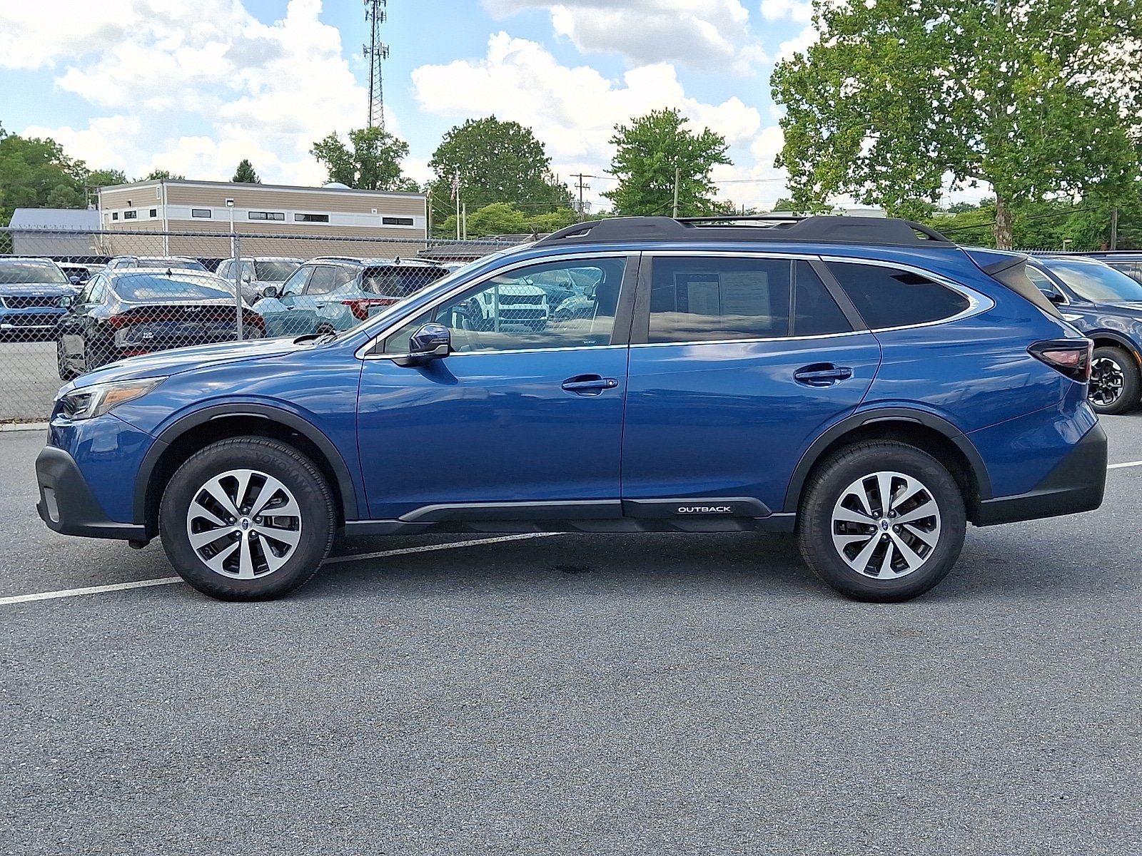 Used 2022 Subaru Outback Premium AWD/4WD image 8