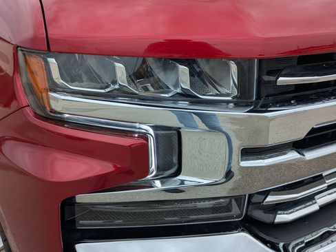 Used 2022 Chevrolet Silverado 1500 LTZ w/ Technology Package AWD/4WD image 10