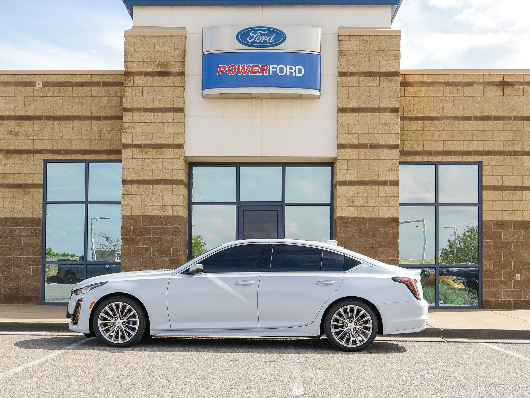 Used 2022 Cadillac CT5 Premium Luxury RWD image 9
