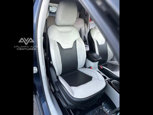 Used 2018 Jeep Compass Limited w/ Navigation Group image 35