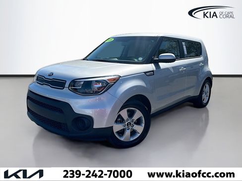 Used 2018 Kia Soul Base image 1