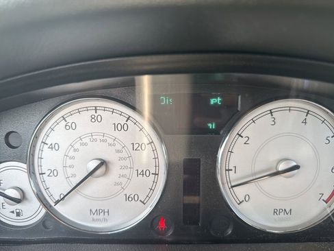 Used 2006 Chrysler 300 C image 6