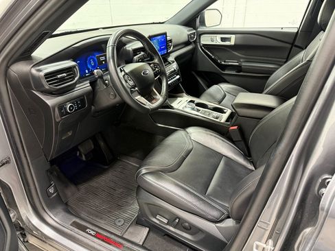 Used 2023 Ford Explorer ST w/ Equipment Group 401A image 10