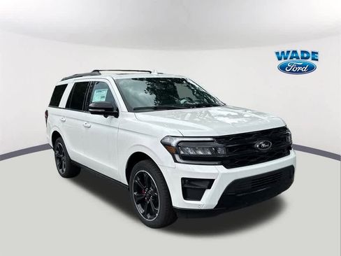 New 2024 Ford Expedition Limited image 3