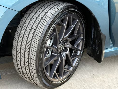 Used 2025 Toyota Camry SE image 16