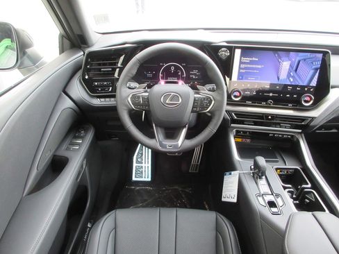 New 2025 Lexus TX 500h AWD image 36