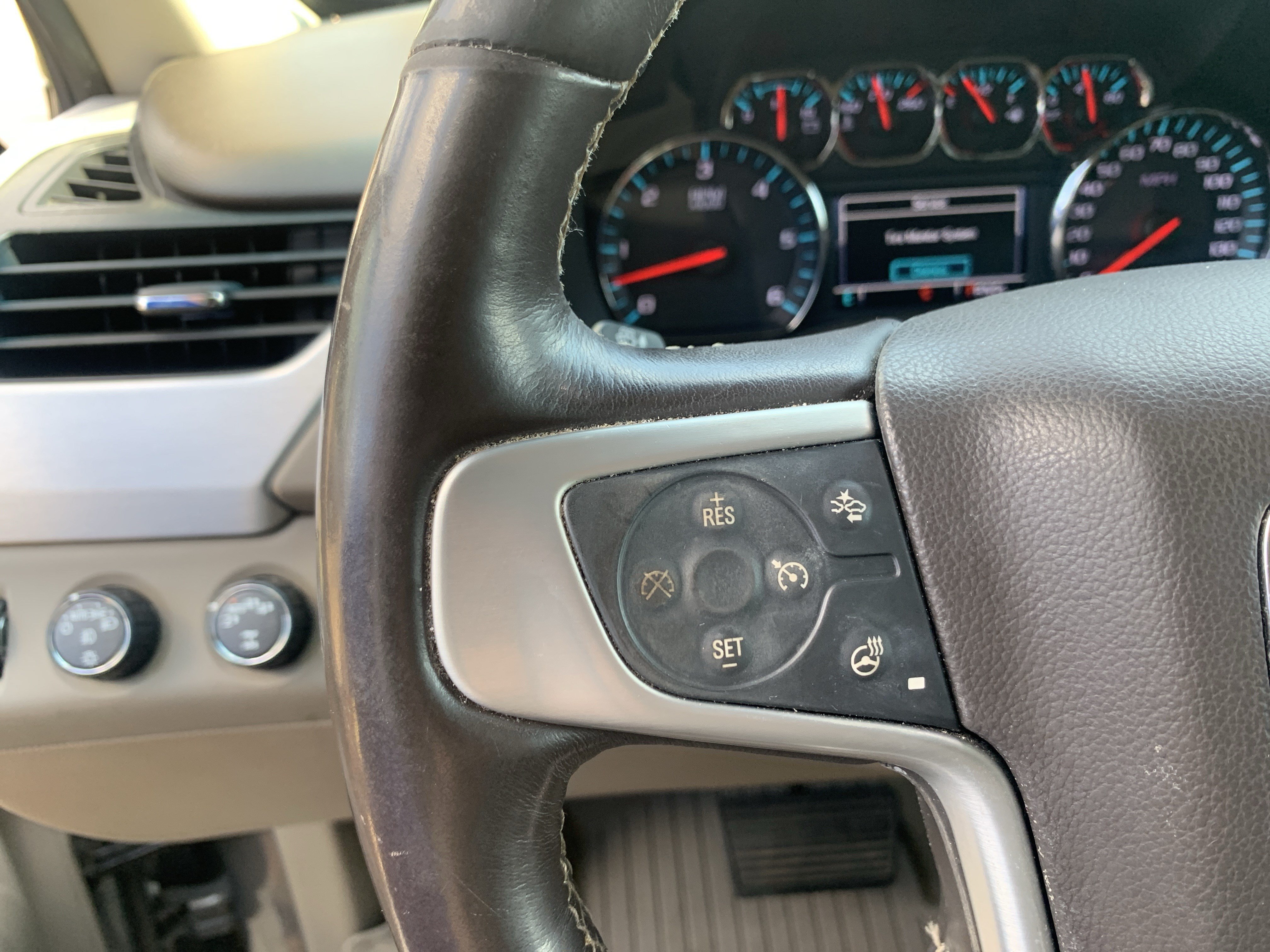 Used 2019 GMC Yukon XL SLT w/ Open Road Package AWD/4WD image 19