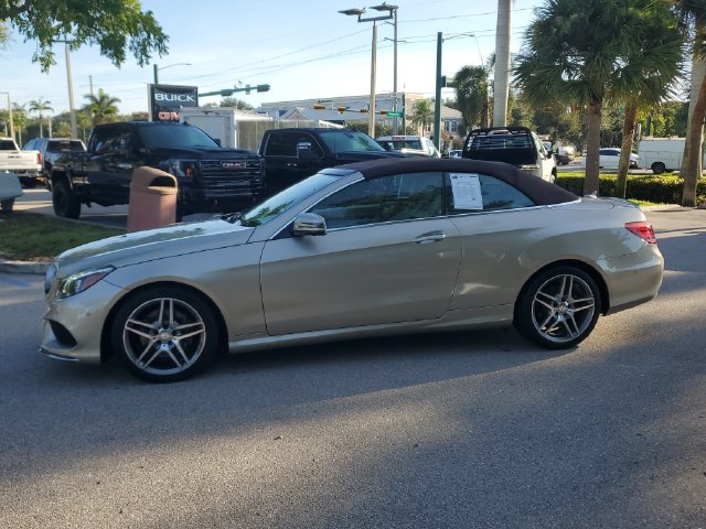 Used 2016 Mercedes-Benz E 400 Cabriolet image 2