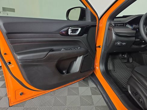 New 2026 Jeep Compass Trailhawk AWD/4WD image 17