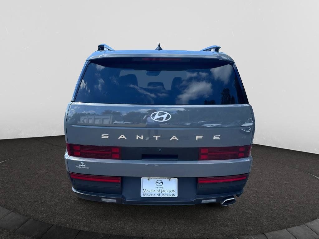 Used 2024 Hyundai Santa Fe SEL FWD image 4