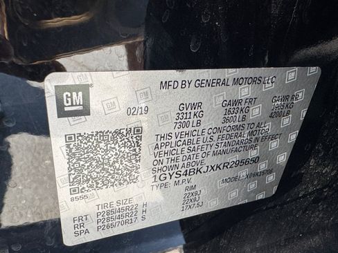 Used 2019 Cadillac Escalade Luxury AWD/4WD image 19