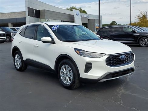 Certified 2023 Ford Escape Active w/ Tech Pack #2 image 2