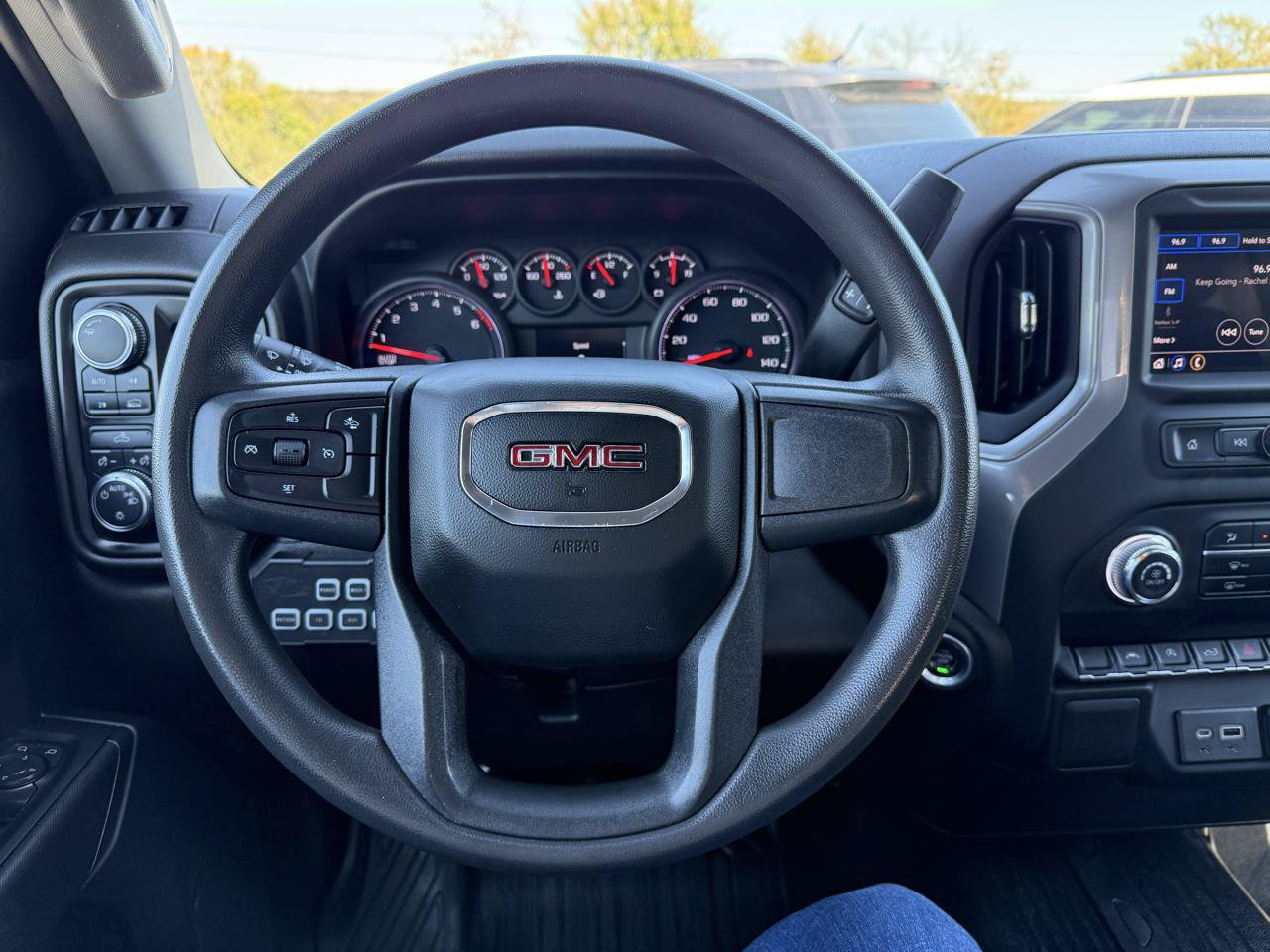 Used 2022 GMC Sierra 1500 Pro w/ Convenience Package AWD/4WD image 21