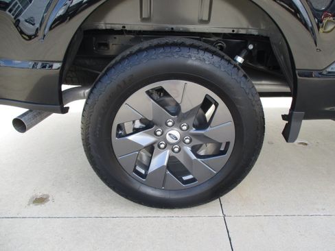 Used 2025 Ford F150 STX w/ Equipment Group 200A AWD/4WD image 14