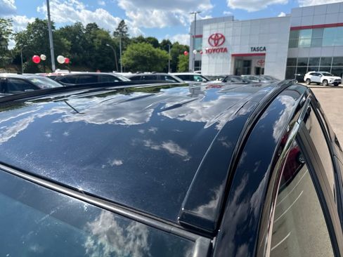 Used 2025 Toyota RAV4 XLE AWD/4WD image 42