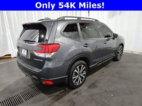 Used 2021 Subaru Forester Limited image 3