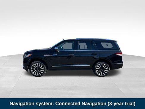 Used 2023 Lincoln Navigator Black Label AWD/4WD image 2