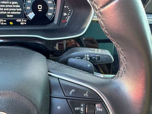 Used 2022 Audi Q3 2.0T Premium w/ Convenience Package image 19