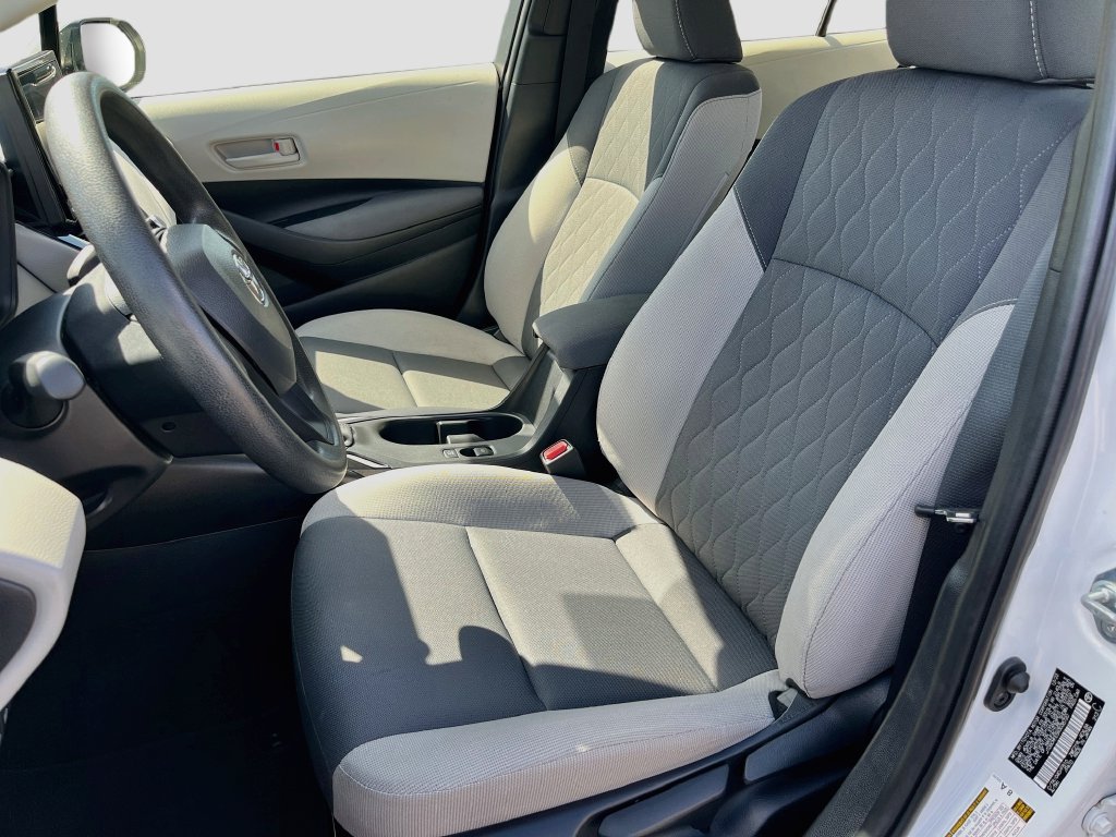 Used 2024 Toyota Corolla LE w/ LE Convenience Package FWD image 19