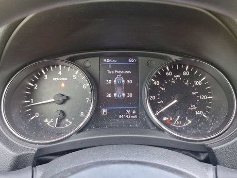 Used 2020 Nissan Rogue S FWD image 10