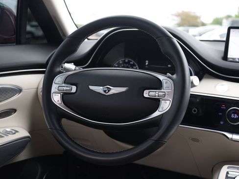 Used 2023 Genesis GV70 2.5T w/ Advanced Package AWD/4WD image 7