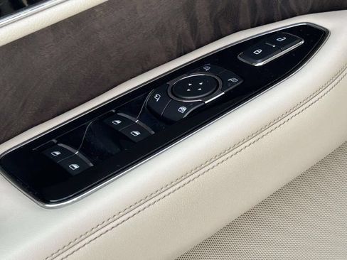 Used 2018 Lincoln Navigator Reserve w/ Technology Package AWD/4WD image 18