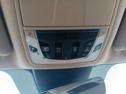 Used 2022 Acura MDX SH-AWD image 30