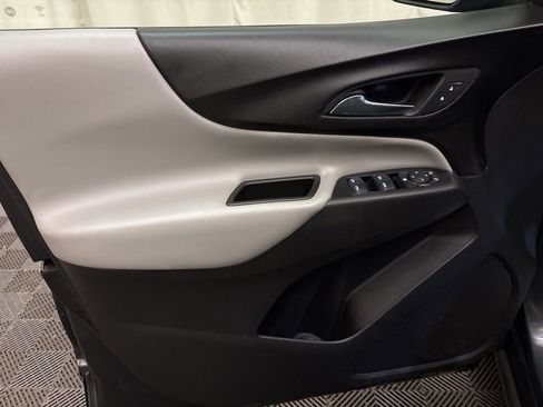 Used 2020 Chevrolet Equinox LT image 10