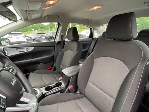 Used 2023 Kia Forte LX FWD image 13