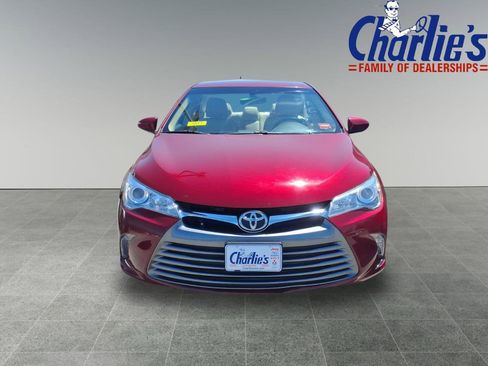 Used 2017 Toyota Camry XLE w/ Convenience Package FWD image 2
