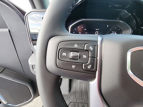 New 2026 GMC Sierra 1500 SLE image 19