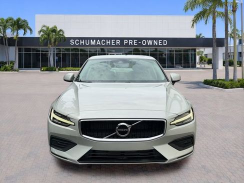 Used 2019 Volvo S60 T6 Momentum AWD/4WD image 2