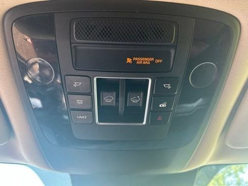 Used 2022 Kia Carnival SX Prestige FWD image 21
