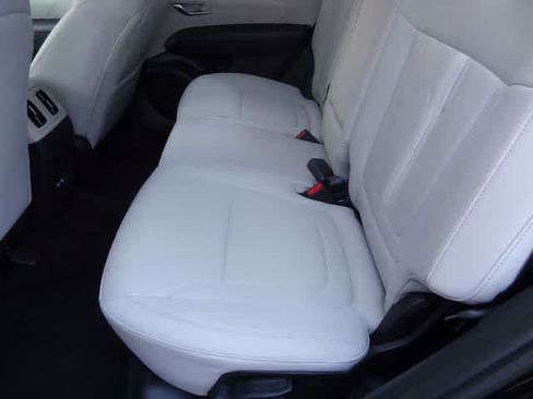 Used 2025 Hyundai Tucson SEL FWD image 8