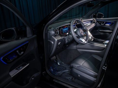 Certified 2026 Mercedes-Benz GLC 300 image 10