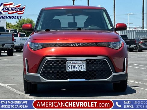 Used 2025 Kia Soul LX FWD image 9