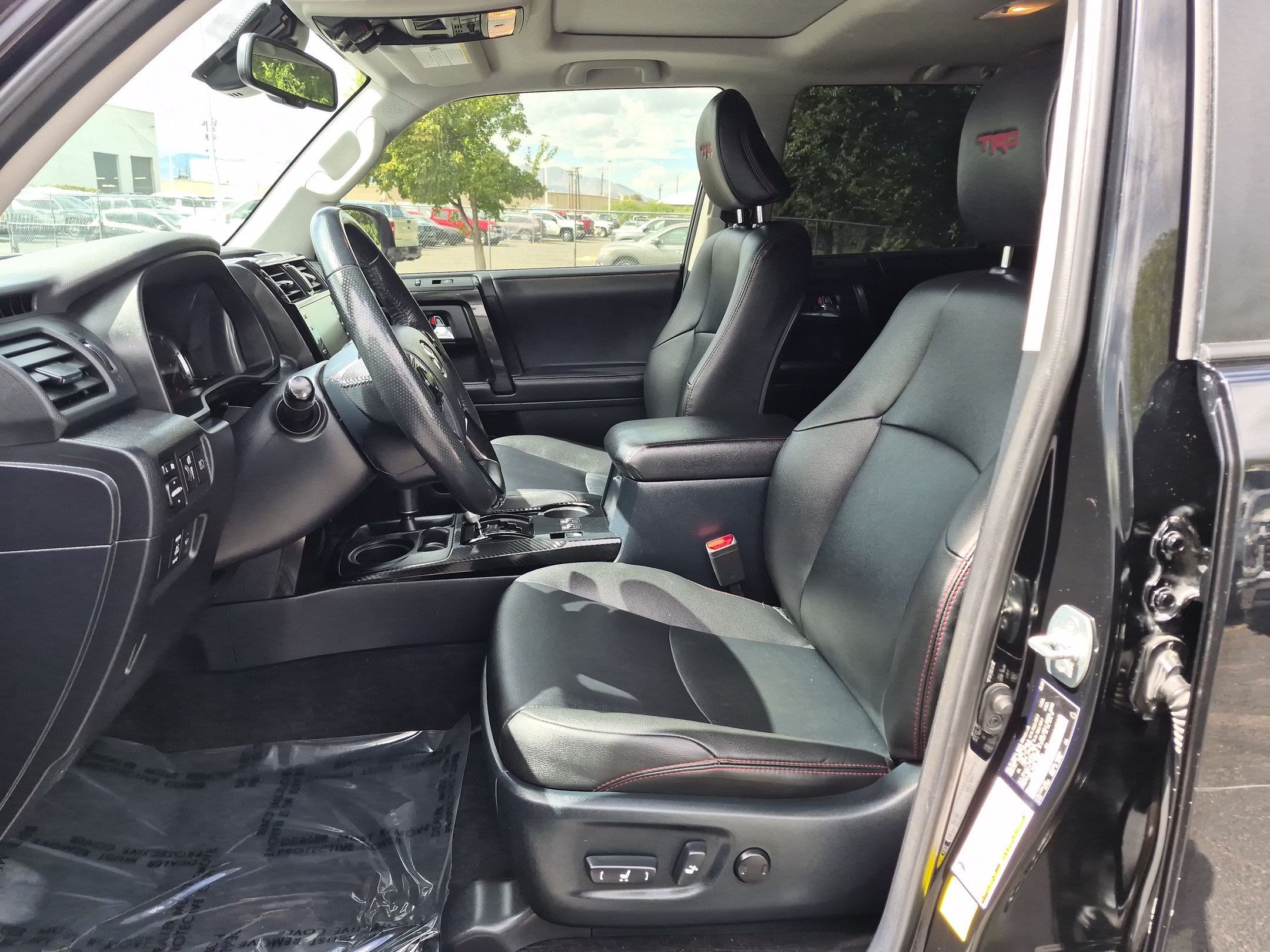 Used 2024 Toyota 4Runner TRD Off-Road Premium w/ Moonroof Package AWD/4WD image 28
