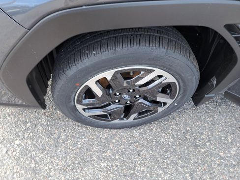 New 2025 Subaru Forester Limited image 18