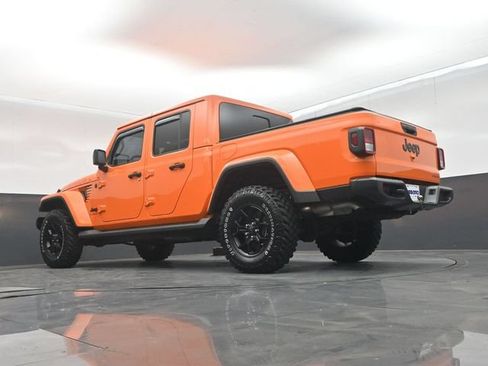 Used 2025 Jeep Gladiator Sport AWD/4WD image 49