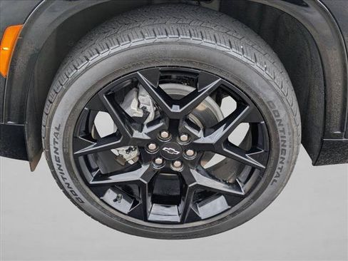 Used 2025 Chevrolet Traverse RS AWD/4WD image 22