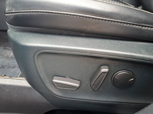 Used 2020 Ford Escape SEL FWD image 21