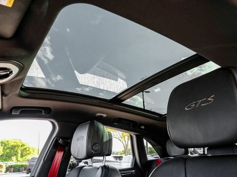 Used 2018 Porsche Macan GTS AWD/4WD image 21