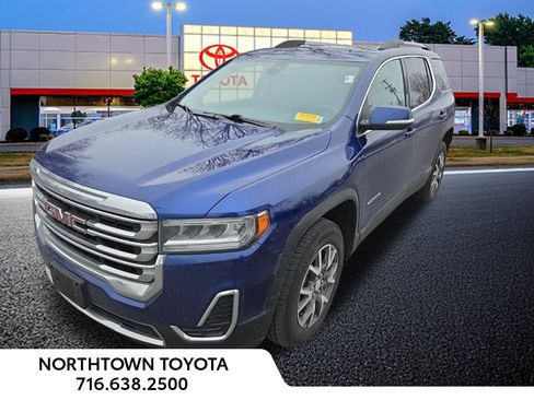 Used 2023 GMC Acadia SLE w/ Driver Convenience Package image 16