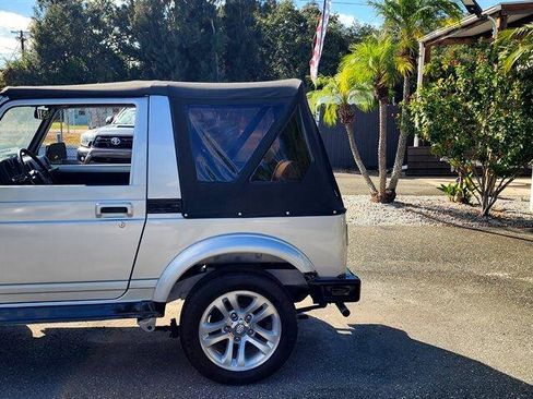 Used 1987 Suzuki Samurai 4WD Soft Top image 7