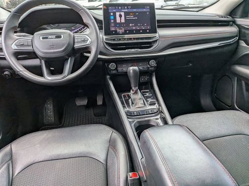 Used 2022 Jeep Compass Trailhawk AWD/4WD image 24