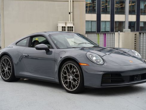 Certified 2025 Porsche 911 Carrera image 7