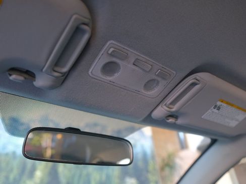 Used 2016 Toyota Yaris SE image 26