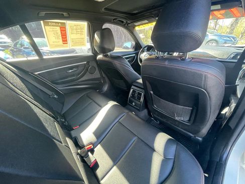 Used 2018 BMW 330i xDrive Sedan w/ Premium Package AWD/4WD image 25