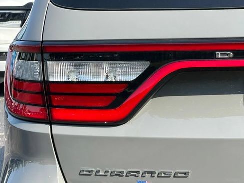 Used 2023 Dodge Durango GT AWD/4WD image 11