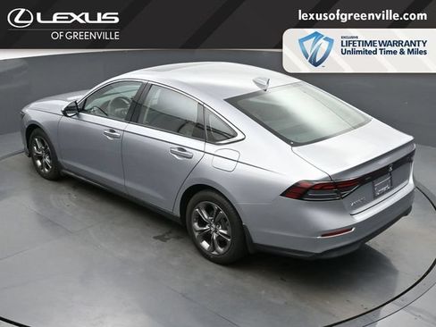 Used 2023 Honda Accord EX image 40